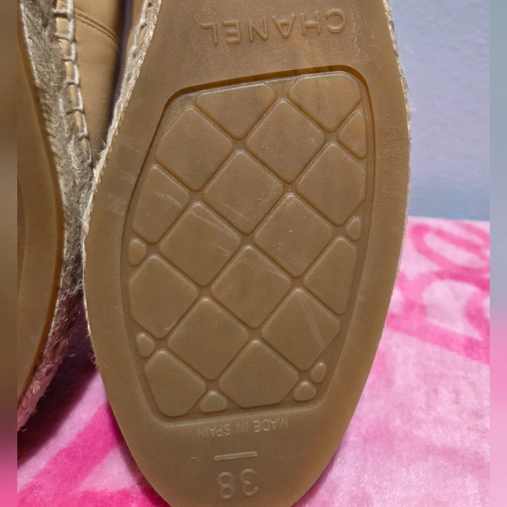 Women's Chanel Espadrilles Black And Beige Loafer, Size 38. NWOB - Picture 6 of 9